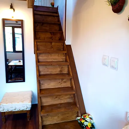 Ethno Art Maisonette In The Center Of Sofia